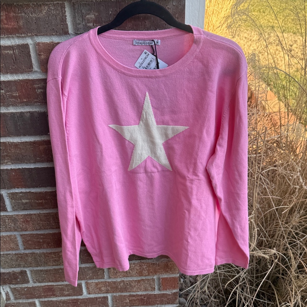 Brave + True Ladies XL Petra Star Pink Knit Top - Picture 2 of 9
